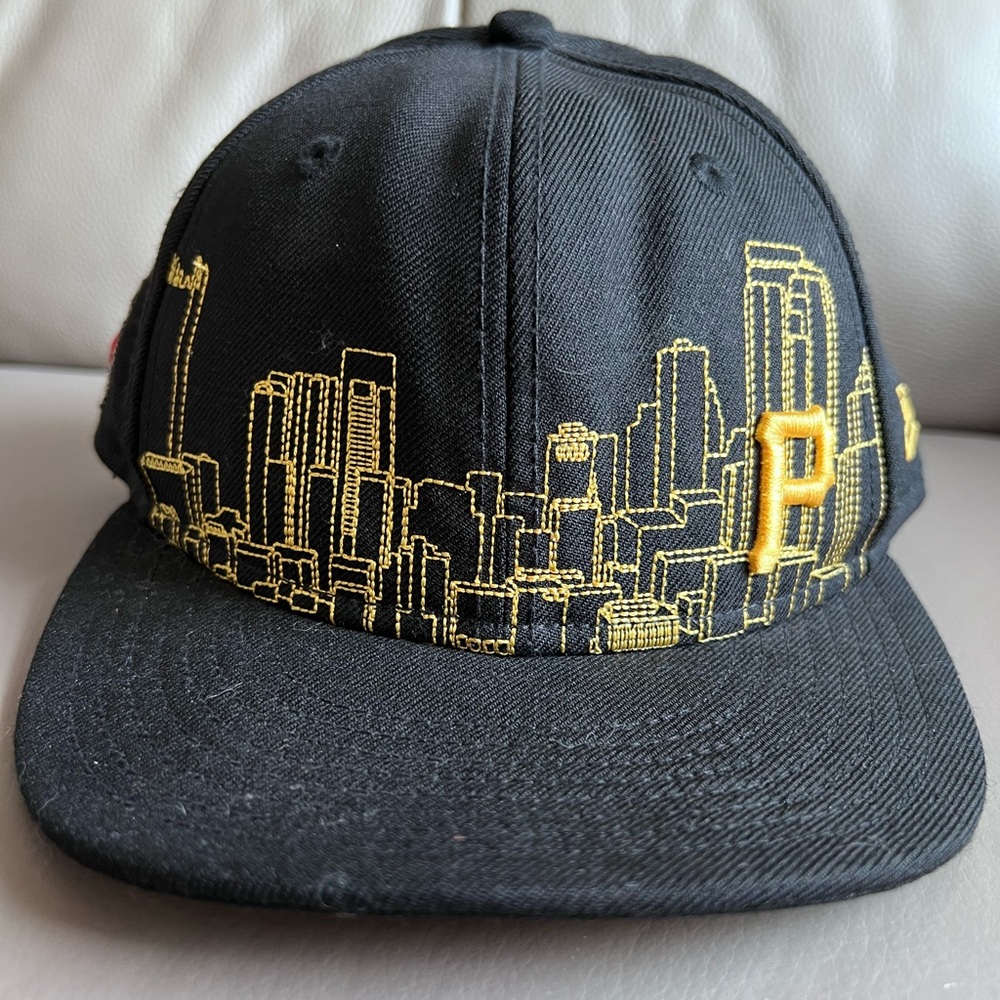 RARE! Pittsburgh Pirates & Steelers youth  6 3/4 fitted New Era Black/Yellow